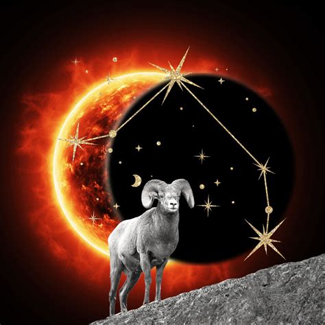 Silueta absolventa hľadiaceho do zapadajúceho slnka na horizonte, symbolizujúca nové začiatky