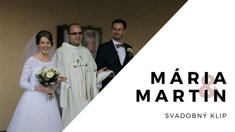 Svadobný pár Mária a Martin pred Lodenicou Šintava