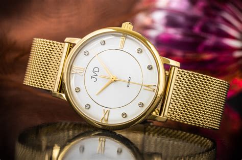 Ilustračný obrázok elegantných dámskych hodiniek