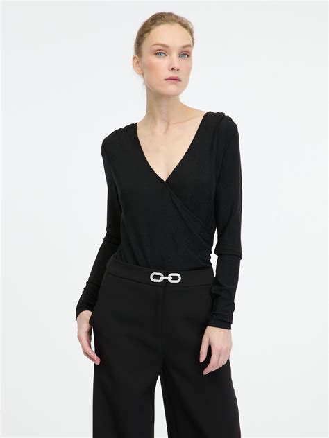 Schéma kombinácií elegantných topov s dlhým rukávom pre rôzne typy dress codu