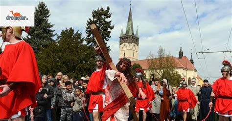 Ilustrácia tradičných veľkonočných zvykov na slovenskom vidieku