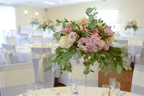 Detailná schéma možností kvetinovej a svetelnej výzdoby svadobného altánku.