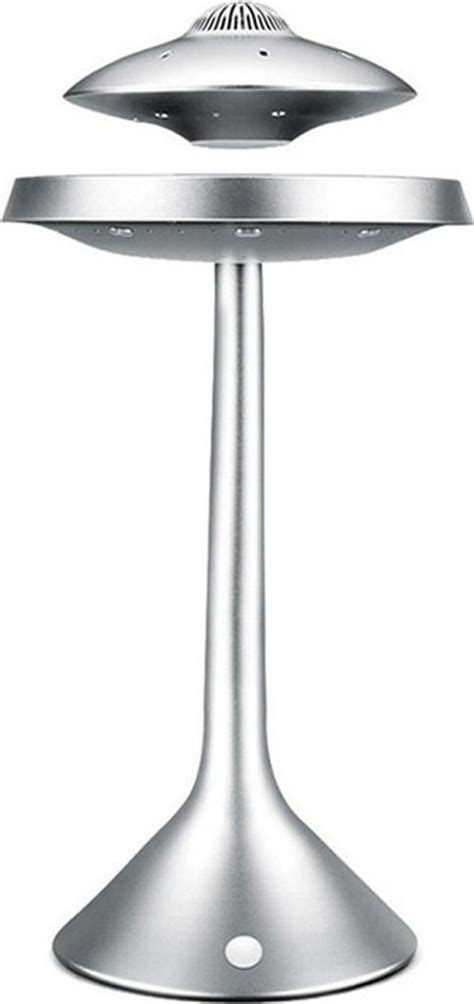 Levitujúci bluetooth UFO reproduktor nad podložkou