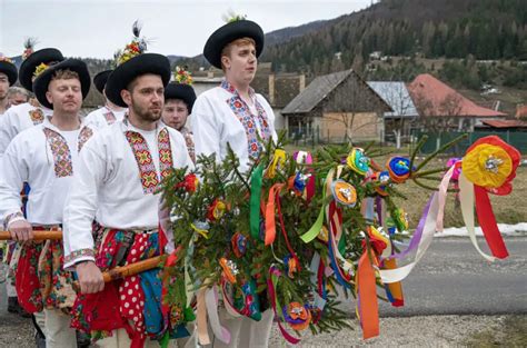 ilustrácia symbolizujúca krstné tradície na Slovensku