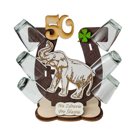 grafika so symbolmi šťastia a motýľmi