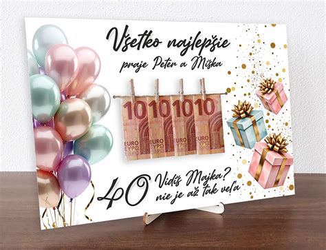 ilustrácia oslavy narodenín s balónmi a darčekmi