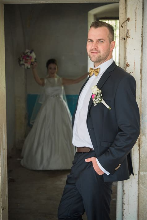 fotografie zo svadobnej výstavy v OC MAX Poprad, kde Jozef Kosický pôsobí ako fotograf