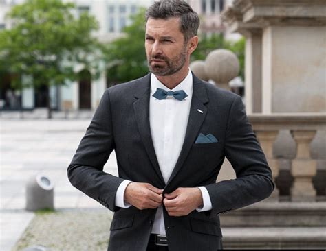 Ukážka rôznych svadobných prostredí a zodpovedajúcich pánskych outfitov