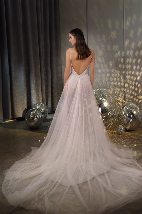 Galéria rôznych štýlov luxusných svadobných šiat (boho, princeznovské, minimalistické)