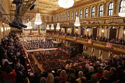 Tematické foto: Orchester Viedenských filharmonikov v Zlatej sále Musikvereinu