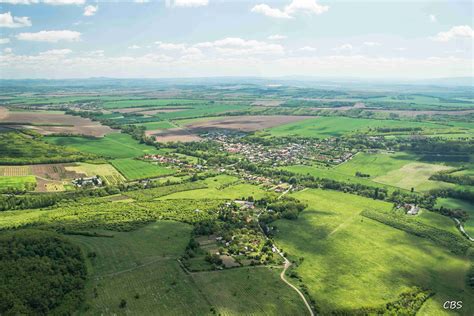 Panoramatický výhľad na obec Partizánska Ľupča a okolie z veže kostola