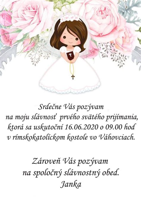 Dievča v šatách na prvé sväté prijímanie v kostole