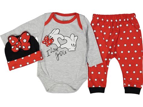 ilustračné foto sady vianočných darčekov pre bábätká