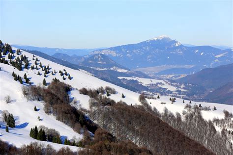 panoramatická fotografia lyžiarskeho strediska Donovaly v zime