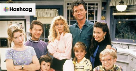 Ilustrácia balenia hranatého darčeka krok za krokom.