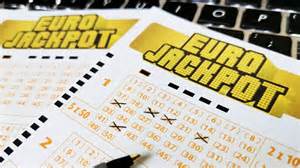 Grafické znázornenie výherných poradi v lotérii Eurojackpot.