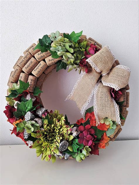 Výroba snehuliaka z korkových zátok