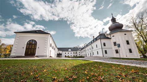 Exteriér kaštieľa Chateau Appony Oponice