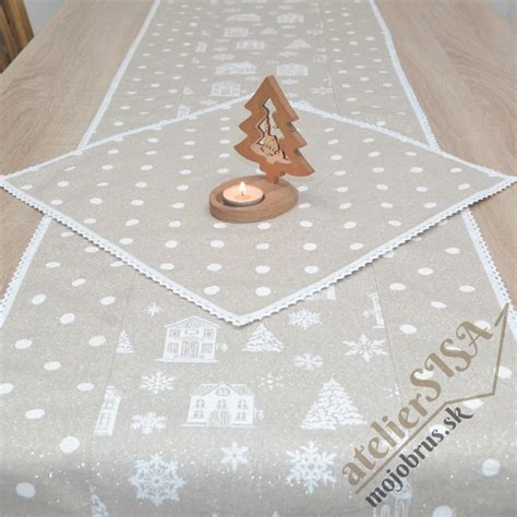 vianočný obrus s motívom medvedíka