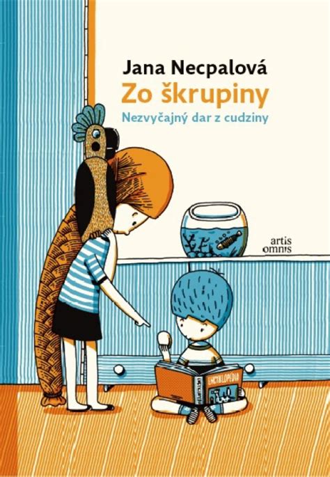 Ukážka výroby vianočnej gule zo škrupiny orecha.