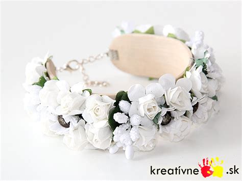 Krok za krokom návod na výrobu umelého kvetinového venca
