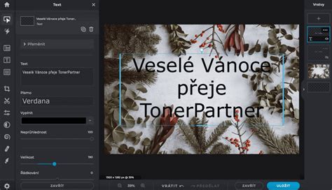 Návrh vianočnej pohľadnice v online editore s možnosťou nahrať vlastnú fotografiu.