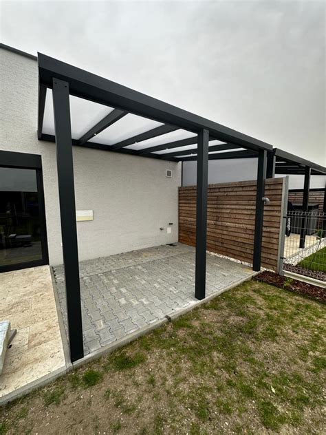 Ukážka betónovej dlažby na terase v rodinnom dome