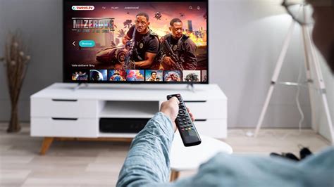 Ilustračná fotografia zobrazujúca rozmanitosť televíznych kanálov a možností sledovania