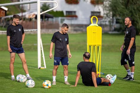 Tematické foto: mladí futbalisti na tréningu