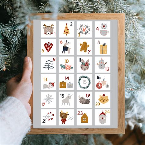 Ilustračná fotografia detí vyrábajúcich adventný kalendár