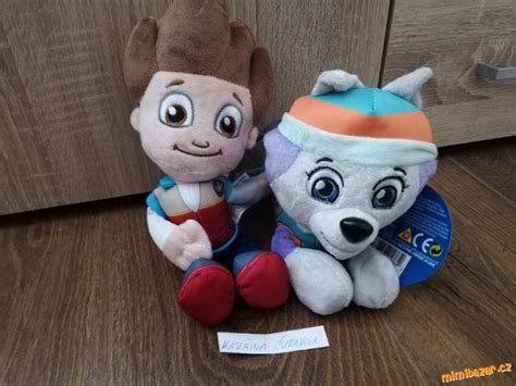 Prehľadná schéma dostupných masiek a postáv z Tlapkovej patroly