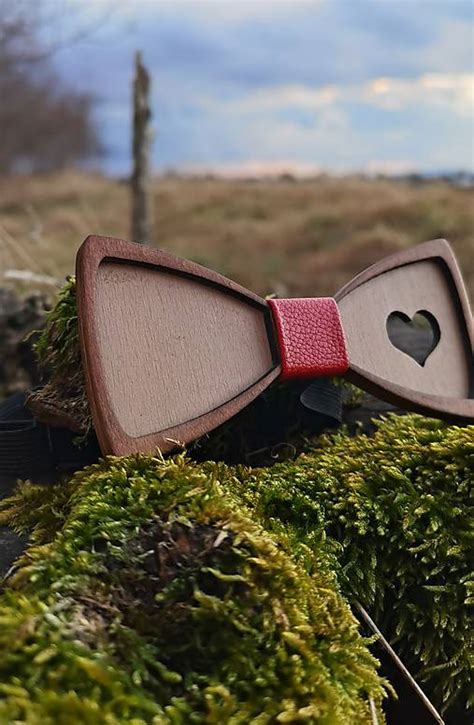 ilustračné foto: drevený motýlik