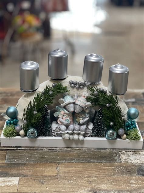 Industriálny adventný aranžmán v plechovkách