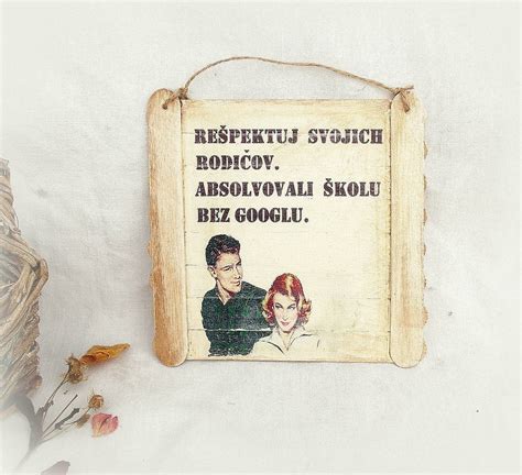 Ilustrácia rôznych štýlov personalizovaných valentínskych plagátov s fotografiami a textom