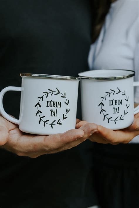 ukážka personalizovaných fotoalbumov a hrnčekov pre páry