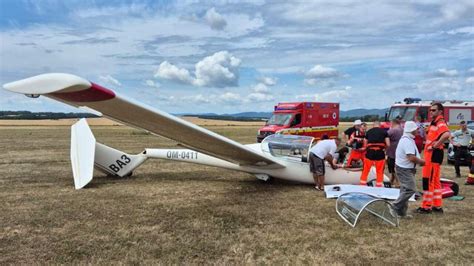 Športové lietanie v Zväzarme: vetroň vo vzduchu alebo pri príprave na štart