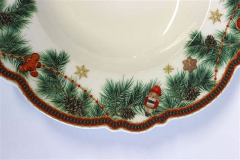 Otvorená Biblia s vianočným motívom