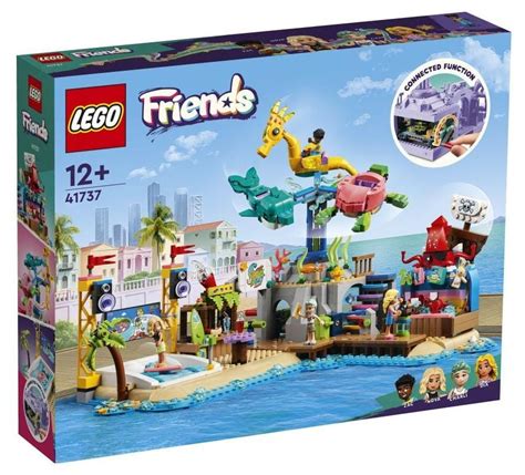 dieťa hrajúce sa s LEGO Friends alebo stavajúce magnetickú vežu