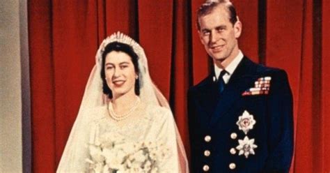 Svadobný obrad kráľovnej Alžbety II. a princa Philipa vo Westminsterskom opátstve v roku 1947
