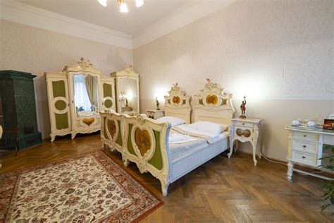 Historický apartmán s pôvodným nábytkom na Zámku Topoľčianky