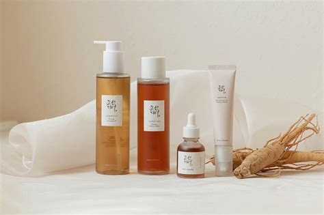 Kozmetika a wellness produkty na stole
