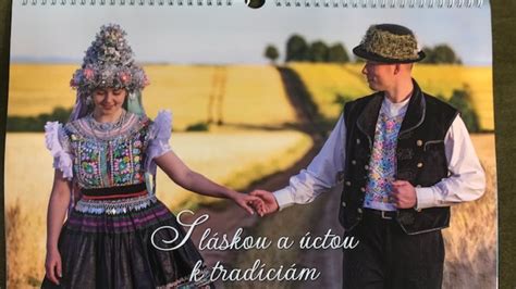 Tematické foto kalendára s vyznačenými meninami
