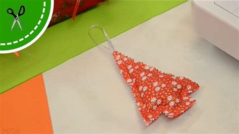 Vianočné cukríky vyrobené z látky a papiera