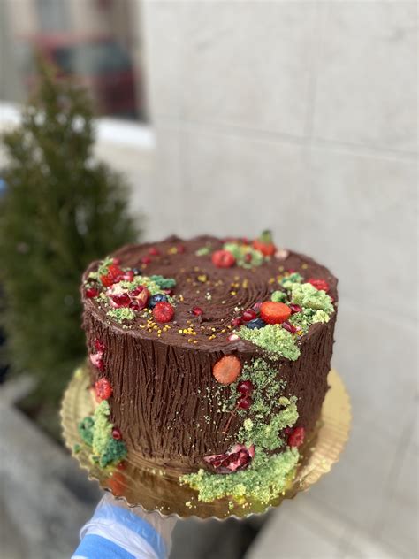 fotografia detskej torty a jednoduchého finger food občerstvenia pre dospelých