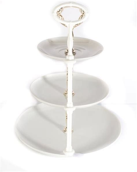 fotografia: elegantná porcelánová etažérka s pralinkami