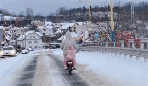 Kreslená scéna s humorom z východného Slovenska