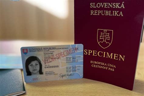 ilustračné foto dokladov a pečiatok k apostile a superlegalizácii