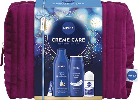 Ilustrácia produktov NIVEA Creme Care sprchovací gél a Rich Nourishing telové mlieko.