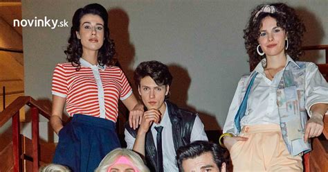 Tematická fotografia zo seriálu Experti zobrazujúca Ivana Vereša a jeho kolegov pri neobvyklom podnikaní.