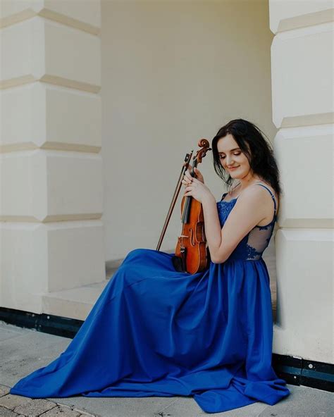 Fotografia Ivana Vereša s hudobným nástrojom.